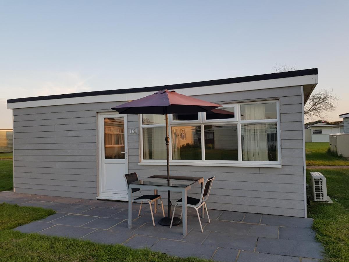 Camber Sands Holiday Chalets - The Grey Exterior foto